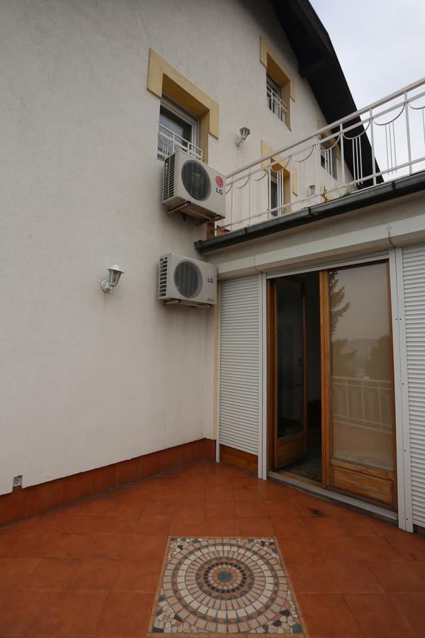 Apartments Villa Irma Sarajevo Bagian luar foto